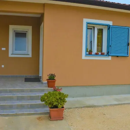 Romantic Valentina Apartment Nedeščina